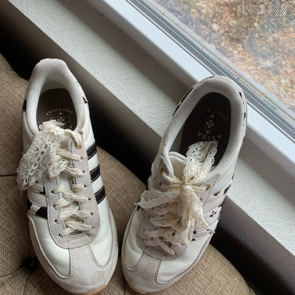Adidas Women's Cream and Black Lace Sneakers